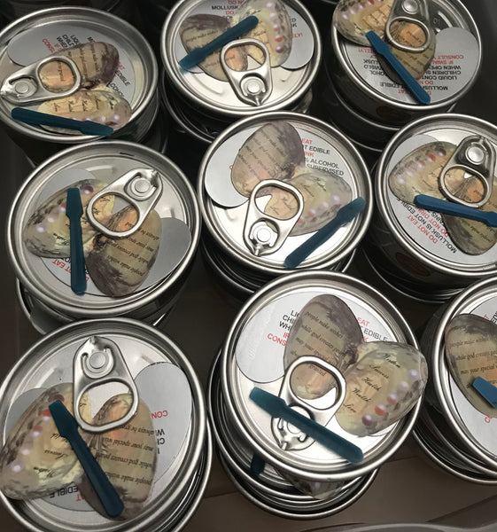 Fresh water pearl oyster opening reveal party wholesale supplier
