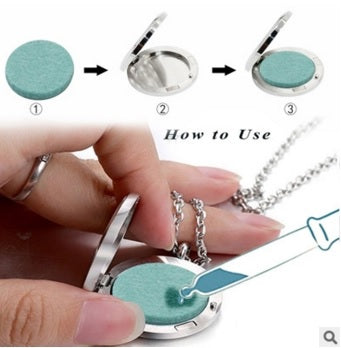 Christmas Essential Oil Aroma Therapy Diffuser Locket